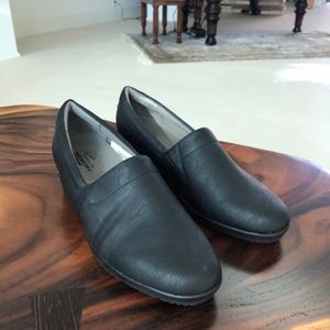 Life Stride Klass Black Work Comfort Shoes